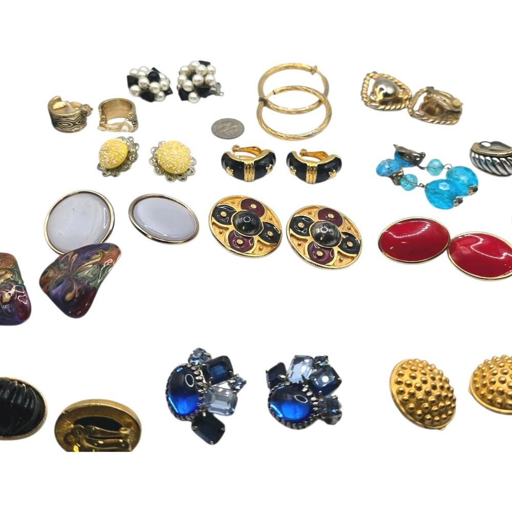 Lot of 15 Pair Clip On Earrings Vintage to Now Unsigned Mixed Materials SKU 3392